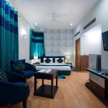 Imperial Apartments Huda City Gurgaon Eksteriør billede