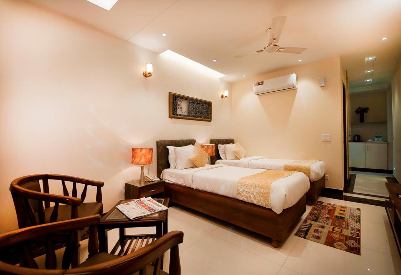 Imperial Apartments Huda City Gurgaon Eksteriør billede