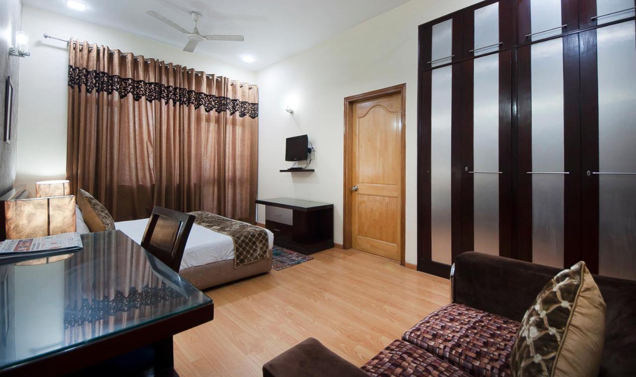 Imperial Apartments Huda City Gurgaon Eksteriør billede