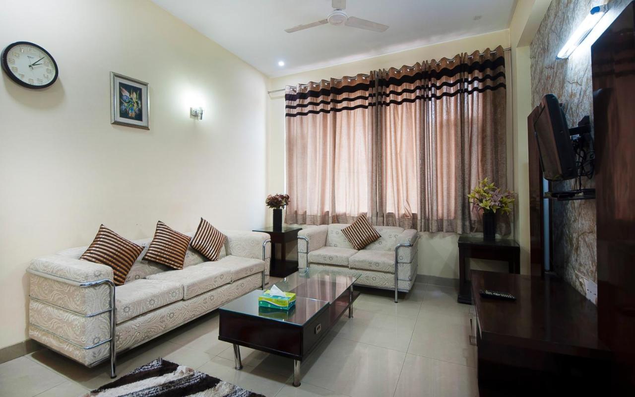 Imperial Apartments Huda City Gurgaon Eksteriør billede